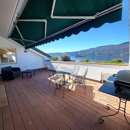 Апартаменты Attico Dei Castelli Вербания