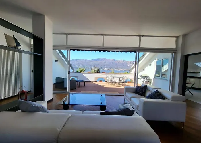 Attico Dei Castelli Verbania