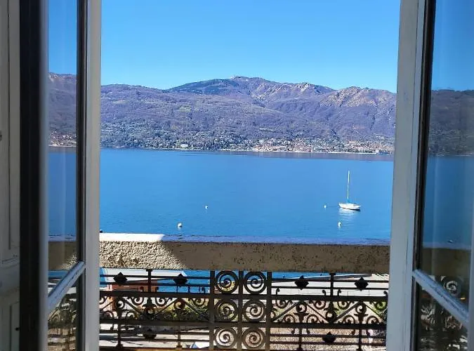 Lägenhet Attico Dei Castelli Verbania